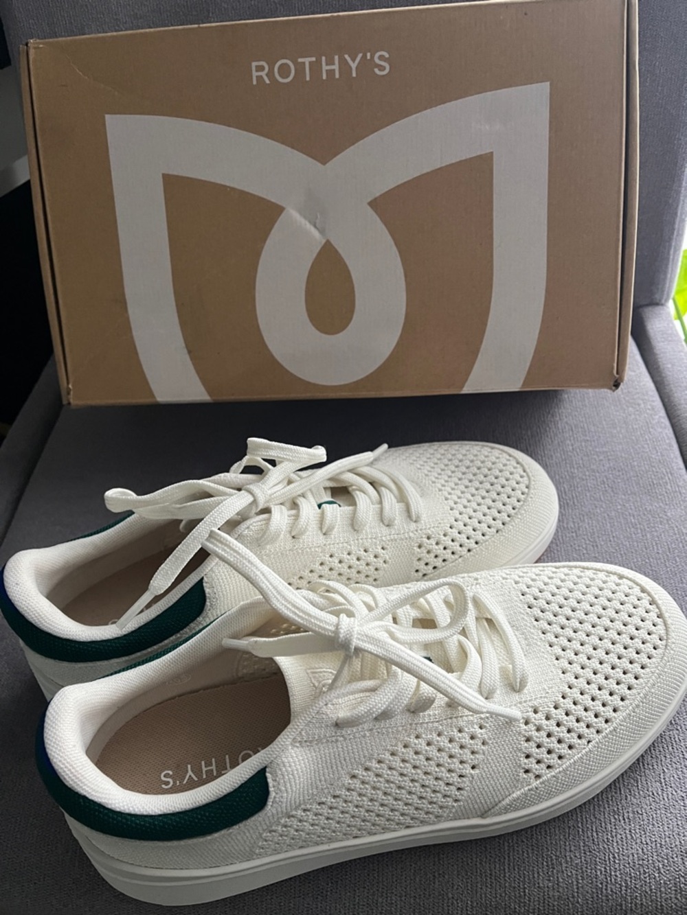 Rothy's Ivory Knit Lace-Up Sneakers with Dark Green Woman’s 10.5 Men’s 9